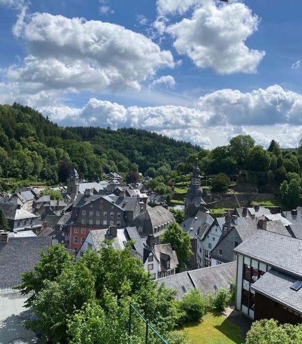 Hueftgold Schlafen & Wohnen Apartment Monschau Exterior photo